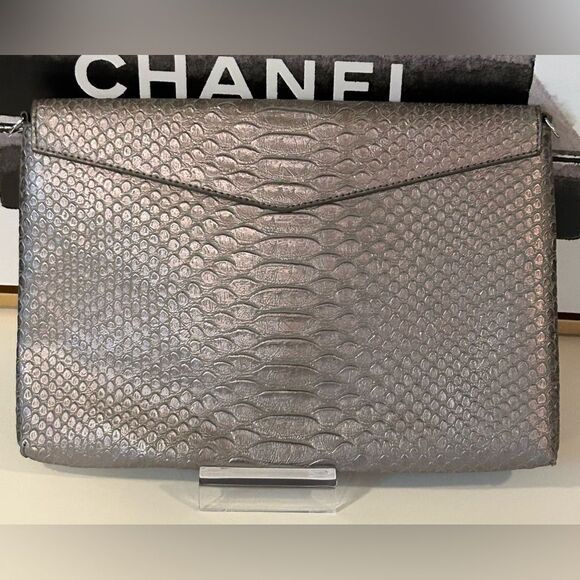Stella & Dot Silver Embossed Snakeskin Clutch Metallic Envelope Evening Bag - Picture 5 of 9